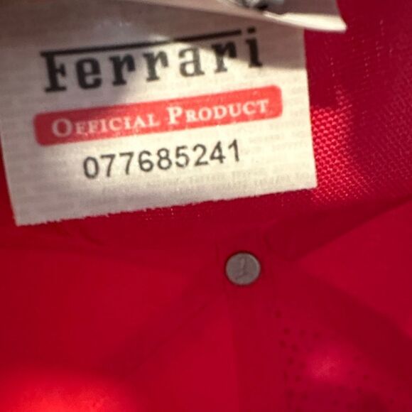 Red Ferrari Cap with Logo Puma NWOT adjustable back strap - Picture 8 of 9